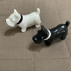 Salt & Pepper Shakers